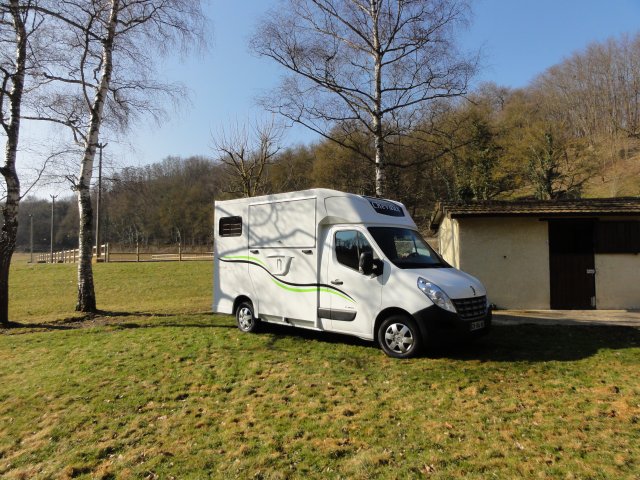 Camion chevaux permis b deals