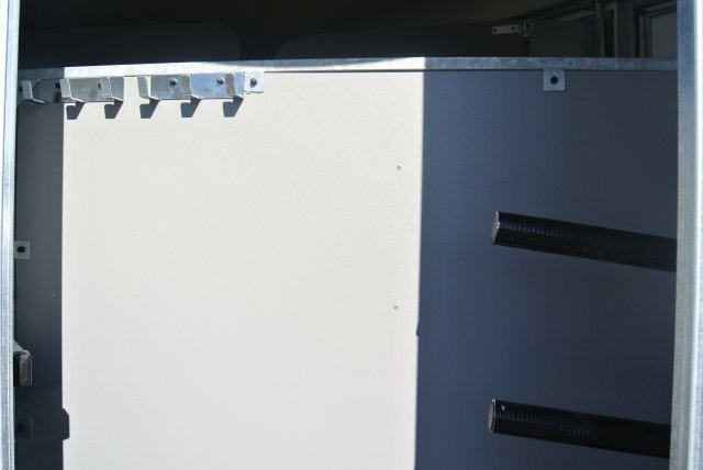 Dmax rent a car accessories