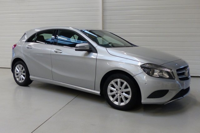 Vente de Mercedes-Benz CLASSE A 180 CDI BlueEFFICIENCY Inspiration à prix discount