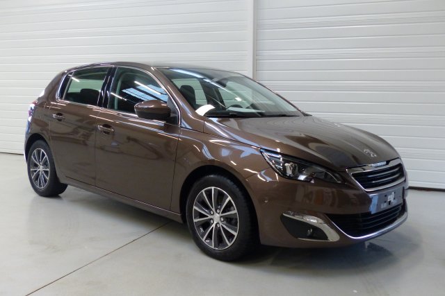 Vente de Peugeot 308 1.6 e-HDi 115 ch FAP BVM6 Allure à prix discount