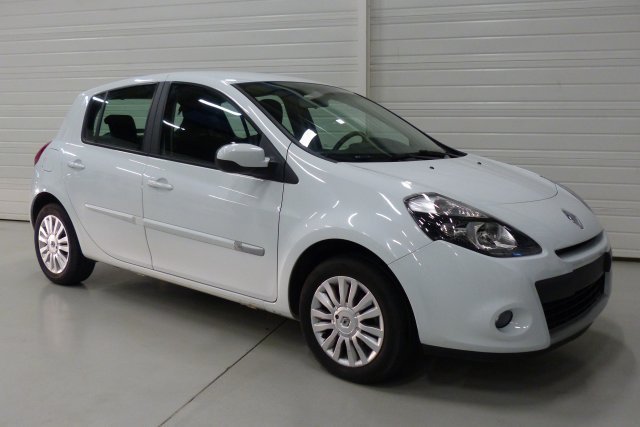 Vente de Renault CLIO III DCI 90 ECO2 DYNAMIQUE à prix discount