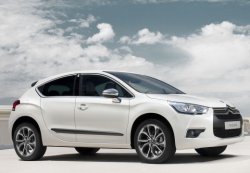 photo Citroën DS4 HDi 110 FAP So Chic Navigation eMyWay - Pack Détection 1