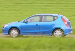 photo Hyundai I30 1.6 CRDI 90 FAP PACK EVIDENCE Clim auto - JA - Régulateur