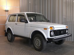 photo Lada NIVA 1.7I 81CH ESSENCE + cablage +2 HP 4 PLACES/- 2000� deduit sur reprise vehicule + de 10 ans* 