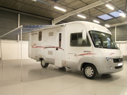 photo Rapido 983 M MERCEDES SPRINTER 315  INTEGRAL COMPACT -  6m85                 LIT SUR SOUTE GARAGE