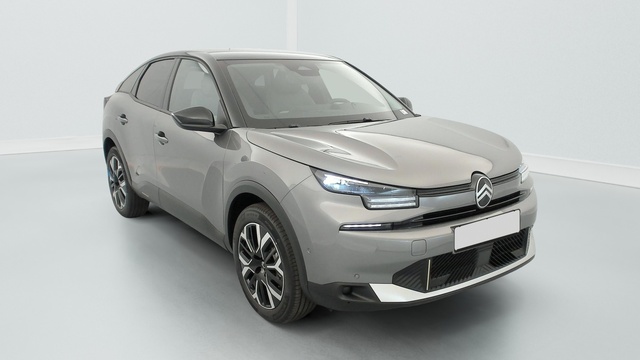 Citroen C4 nouvelle Puretech 130 eat8 max en stock