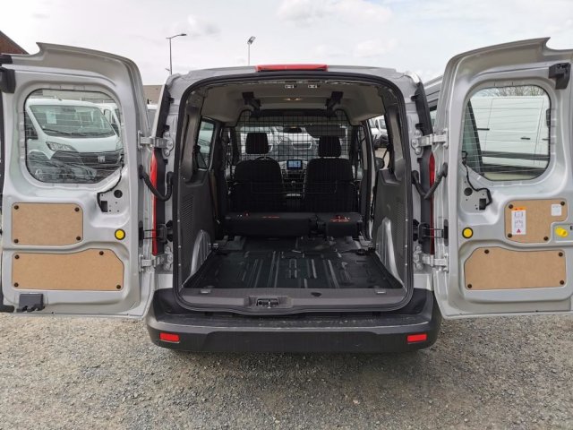 Photo véhicule 1 FORD Transit connect cabine approfondie TRANSIT CONNECT CA L2 1.5 ECOBLUE 100 S S BVA8 TREND