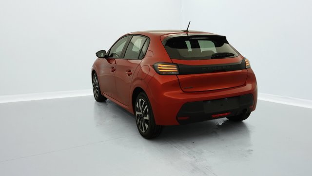 Peugeot 208 – 5 Kms Peugeot 208 – 5 Kms