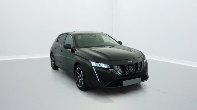 Peugeot 308 Puretech 130ch s s bvm6 allure pack en stock