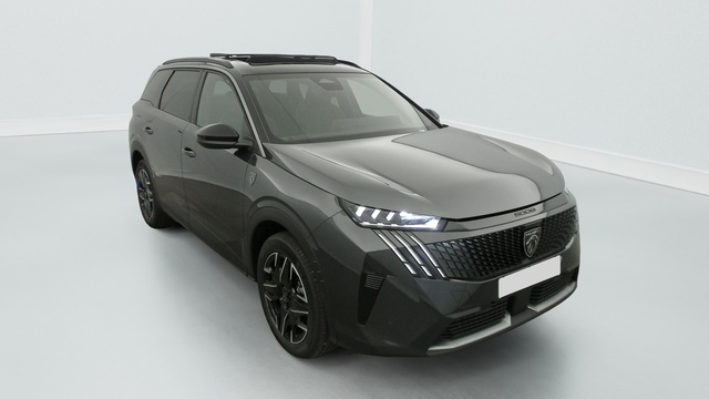 Peugeot 5008 nouvelle Hybrid 145 e-dcs6 gt en stock