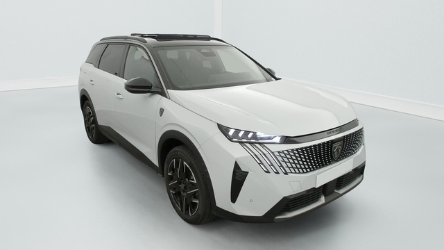 Peugeot 5008 nouvelle Hybrid 145 e-dcs6 gt en stock