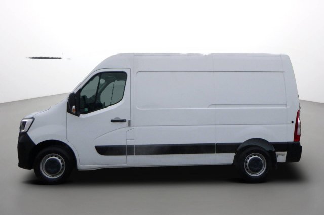 Photo véhicule 1 RENAULT Master fourgon MASTER FGN TRAC F3500 L2H2 BLUE DCI 150 CONFORT