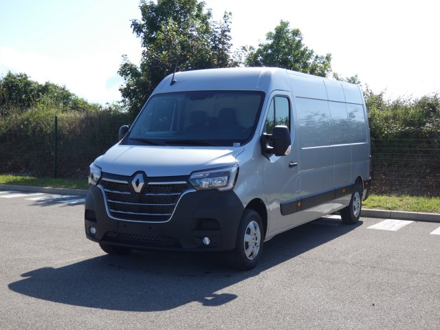 Photo véhicule 1 RENAULT Master fourgon TRAC F3500 L3H2 BLUE DCI 180 GRAND CONFORT