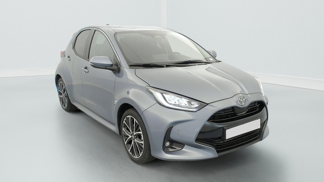 Toyota Yaris hybride neuve en stock