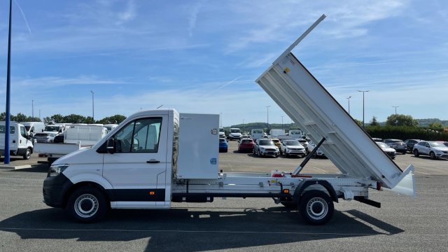 Photo véhicule 1 VOLKSWAGEN Crafter Crafter CC L4 35 2.0 TDI 140ch Business Benne et Coffre JPM