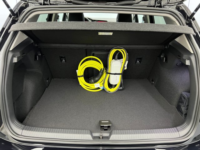 Photo véhicule 1 VOLKSWAGEN Golf 1.4 Hybrid Rechargeable OPF 204 DSG6 Style