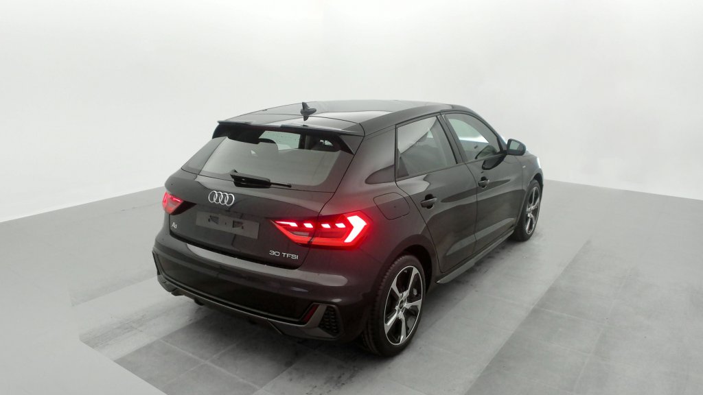 Photo véhicule 1 AUDI A1 sportback 30 TFSI 116 CH S TRONIC 7 ADVANCED