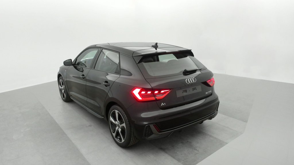 Photo véhicule 1 AUDI A1 sportback 30 TFSI 116 CH S TRONIC 7 ADVANCED