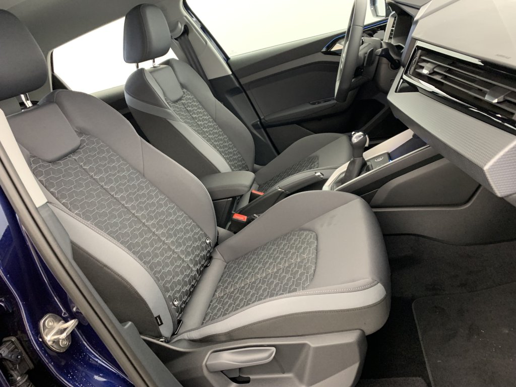 Photo véhicule 1 AUDI A1 sportback 30 TFSI 116 CH S TRONIC 7 ADVANCED