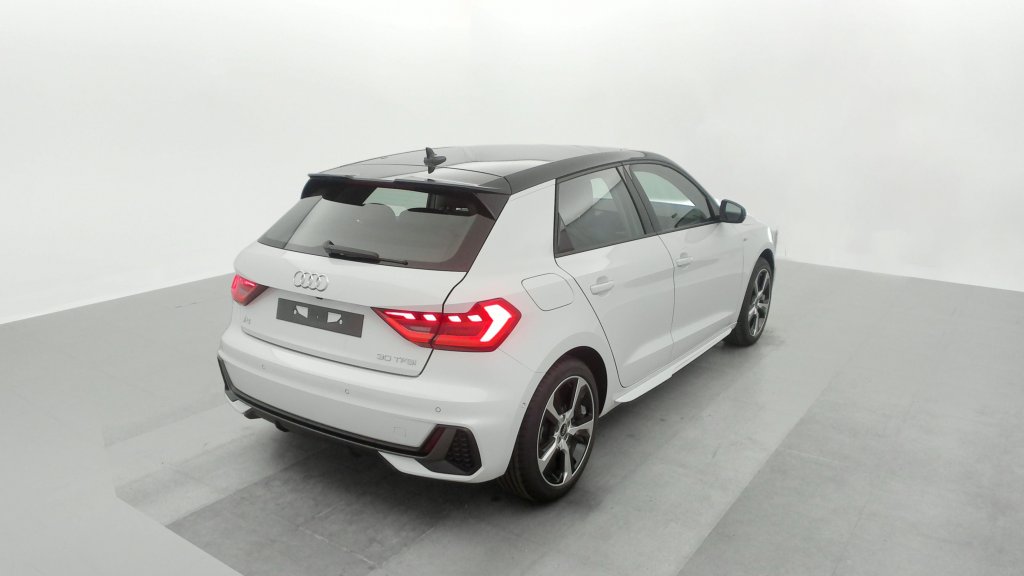 Photo véhicule 1 AUDI A1 sportback 30 TFSI 116 CH S TRONIC 7 ADVANCED