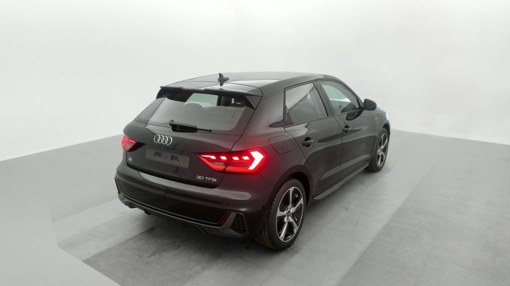 Photo véhicule 1 AUDI A1 sportback 30 TFSI 116 CH S TRONIC 7 ADVANCED