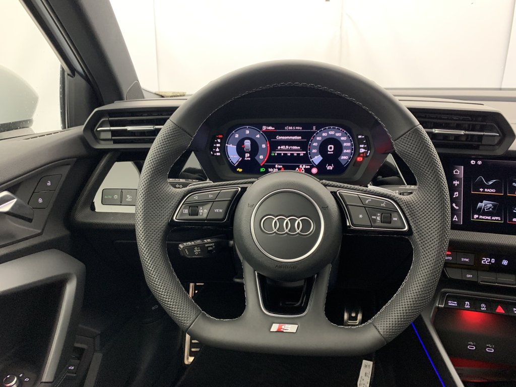 Photo véhicule 1 AUDI A3 allstreet 35 TDI 150 S TRONIC 7 DESIGN