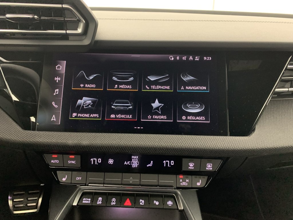 Photo véhicule 1 AUDI A3 sportback 35 TFSI Mild Hybrid 150 S tronic 7 S Line