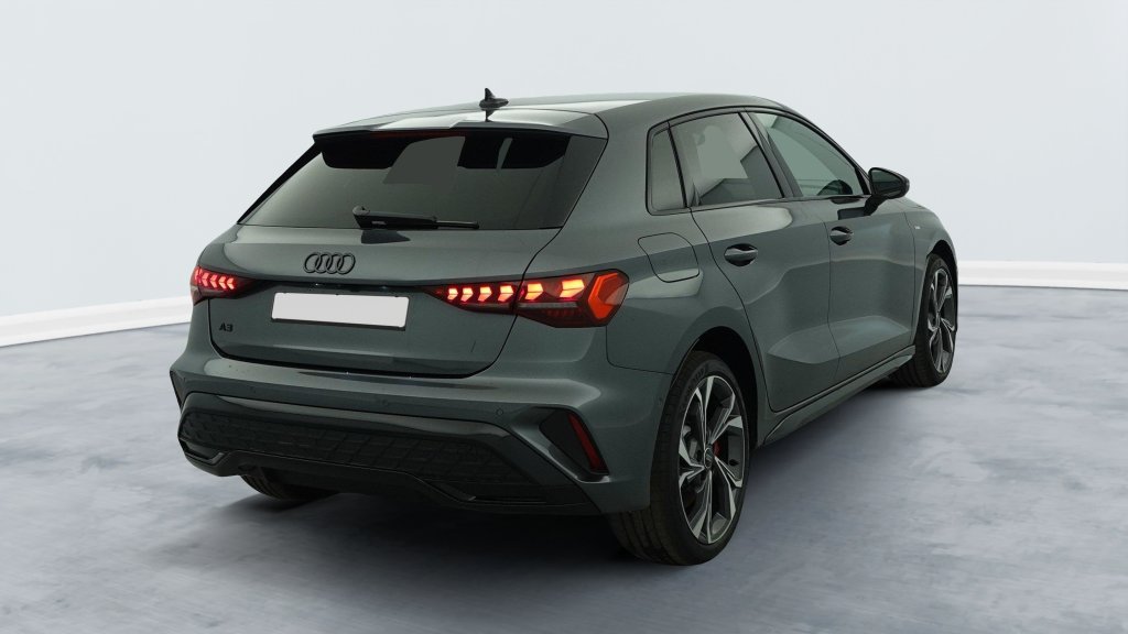 Photo véhicule 1 AUDI A3 sportback nouvelle 45 TFSI E HYBRIDE RECHARGEABLE 272 S TRONIC 6 S LINE