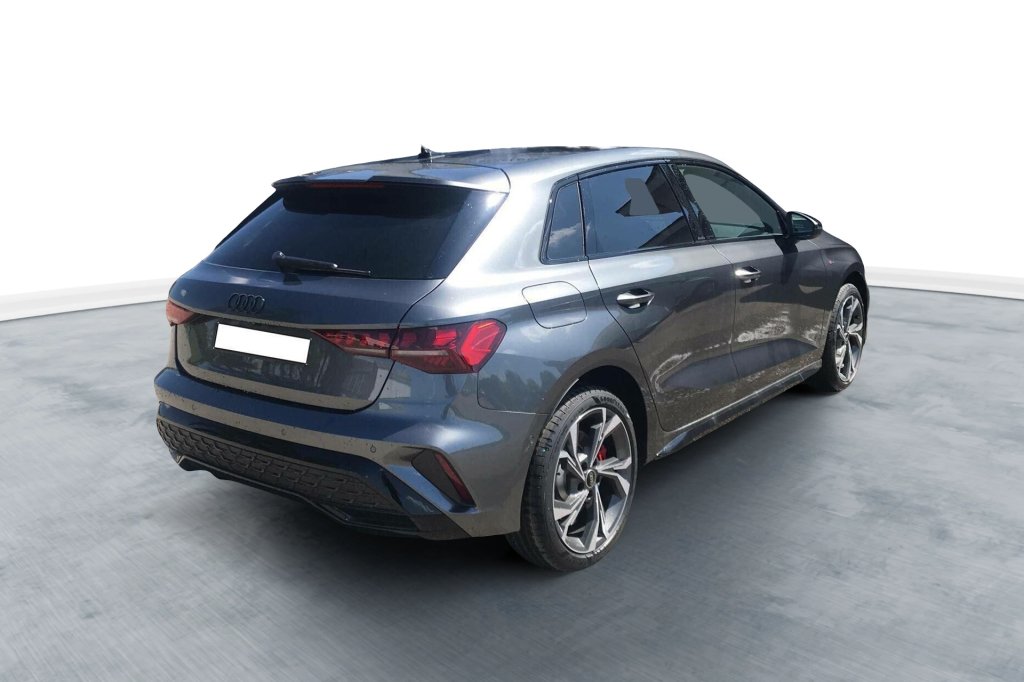 Photo véhicule 1 AUDI A3 sportback nouvelle 45 TFSI E HYBRIDE RECHARGEABLE 272 S TRONIC 6 S LINE