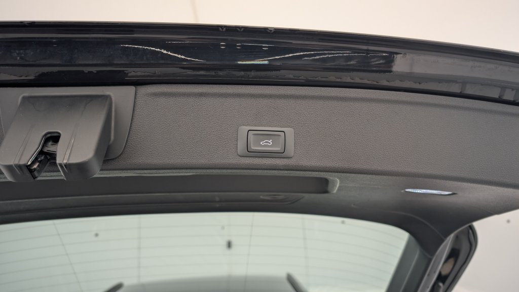 Photo véhicule 1 AUDI A4 avant 40 TDI 204 S TRONIC 7 BUSINESS EXECUTIVE