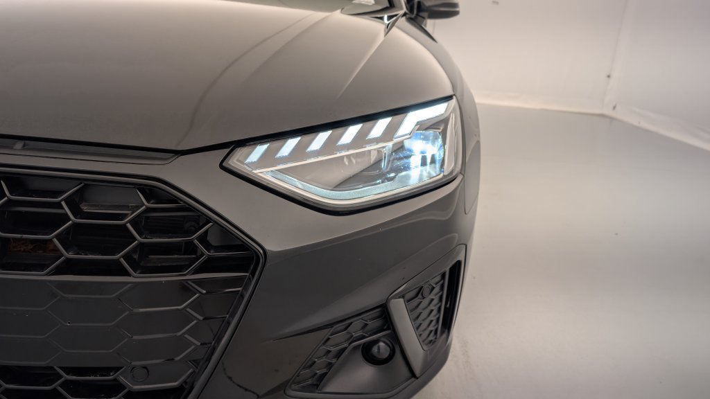 Photo véhicule 1 AUDI A4 avant 40 TDI 204 S TRONIC 7 BUSINESS EXECUTIVE