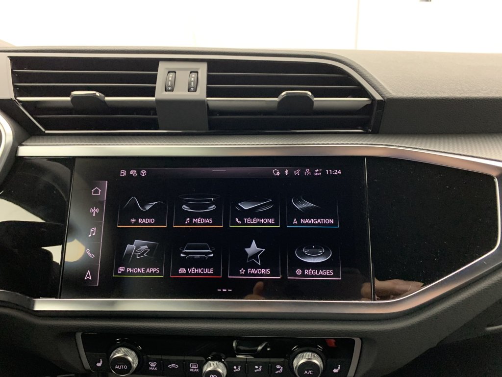 Photo véhicule 1 AUDI Q3 sportback 35 TDI 150 ch S tronic 7 S line plus