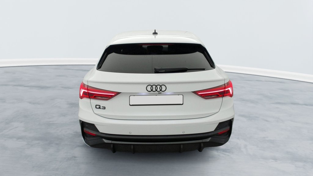Photo véhicule 1 AUDI Q3 sportback 35 TDI 150 ch S tronic 7 S line plus