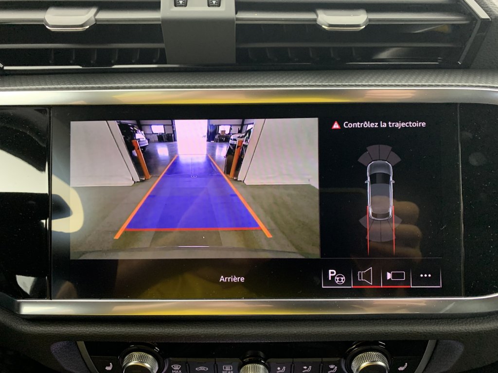 Photo véhicule 1 AUDI Q3 sportback 35 TDI 150 ch S tronic 7 S line plus
