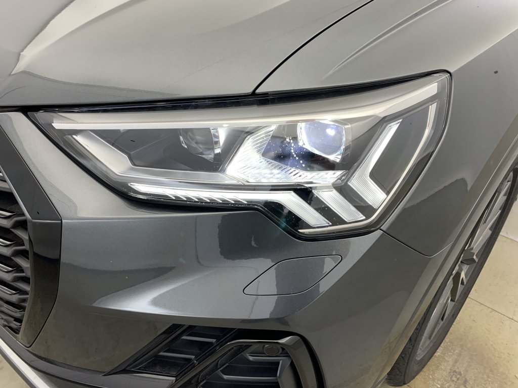 Photo véhicule 1 AUDI Q3 sportback 35 TDI 150 ch S tronic 7 S line