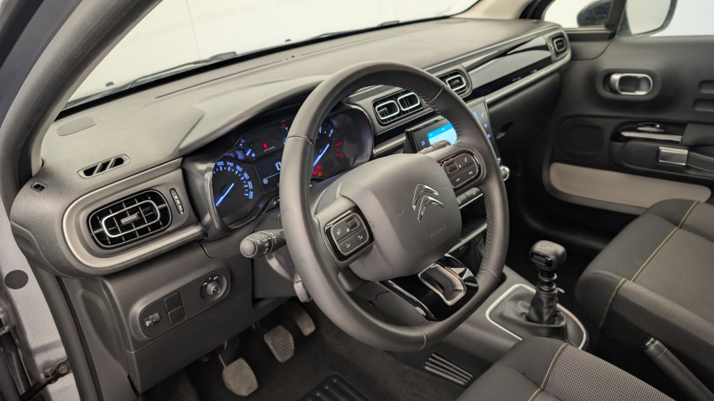 Photo véhicule 1 CITROëN C3 PureTech 110 ch BVM6 Max