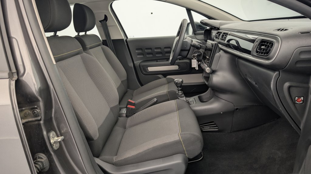 Photo véhicule 1 CITROëN C3 PureTech 110 BVM6 Plus