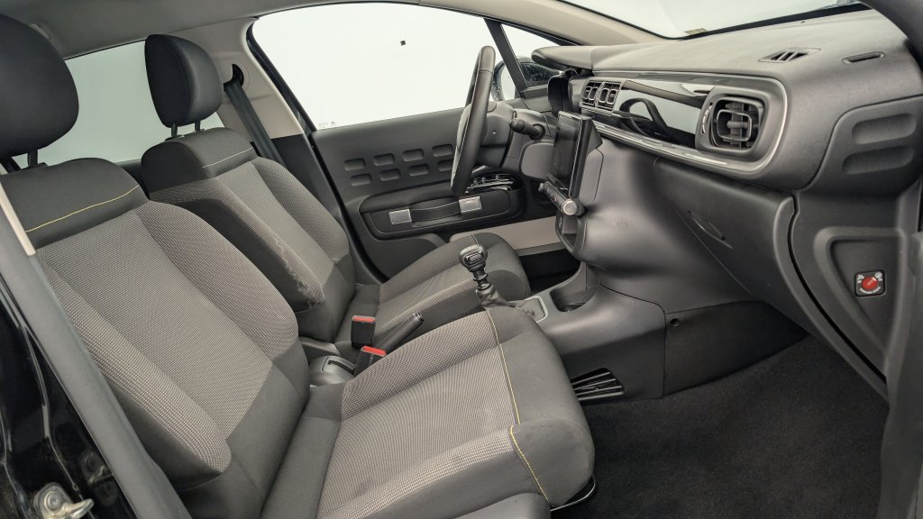 Photo véhicule 1 CITROëN C3 PureTech 110 ch BVM6 Max