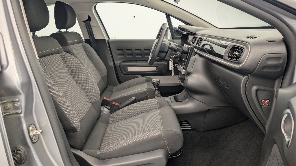 Photo véhicule 1 CITROëN C3 PureTech 110 BVM6 Plus