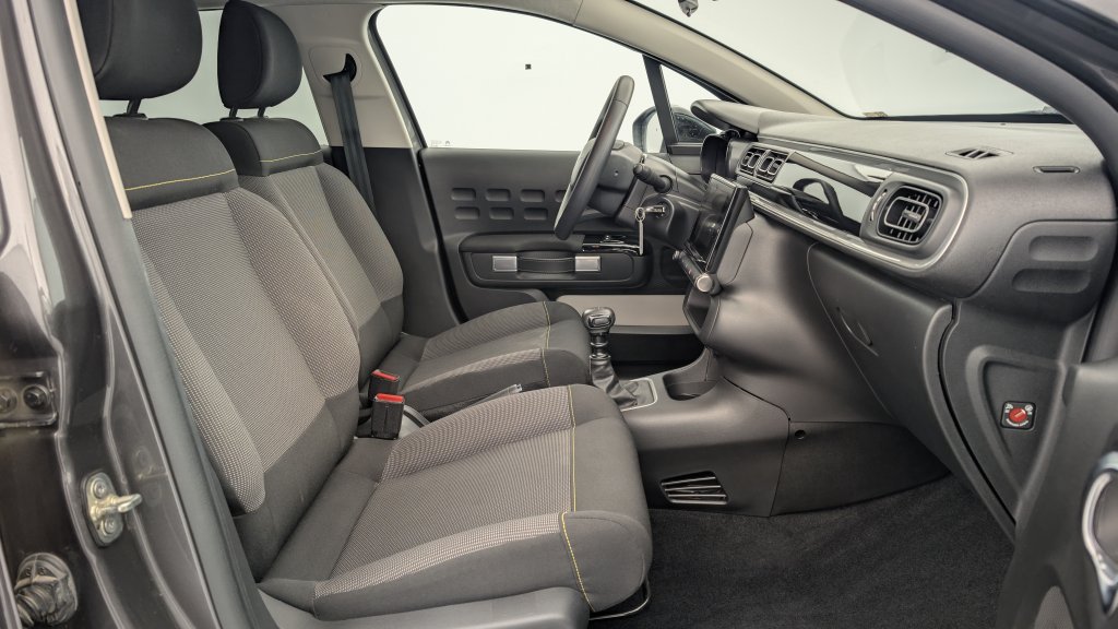 Photo véhicule 1 CITROëN C3 PureTech 110 ch BVM6 Max