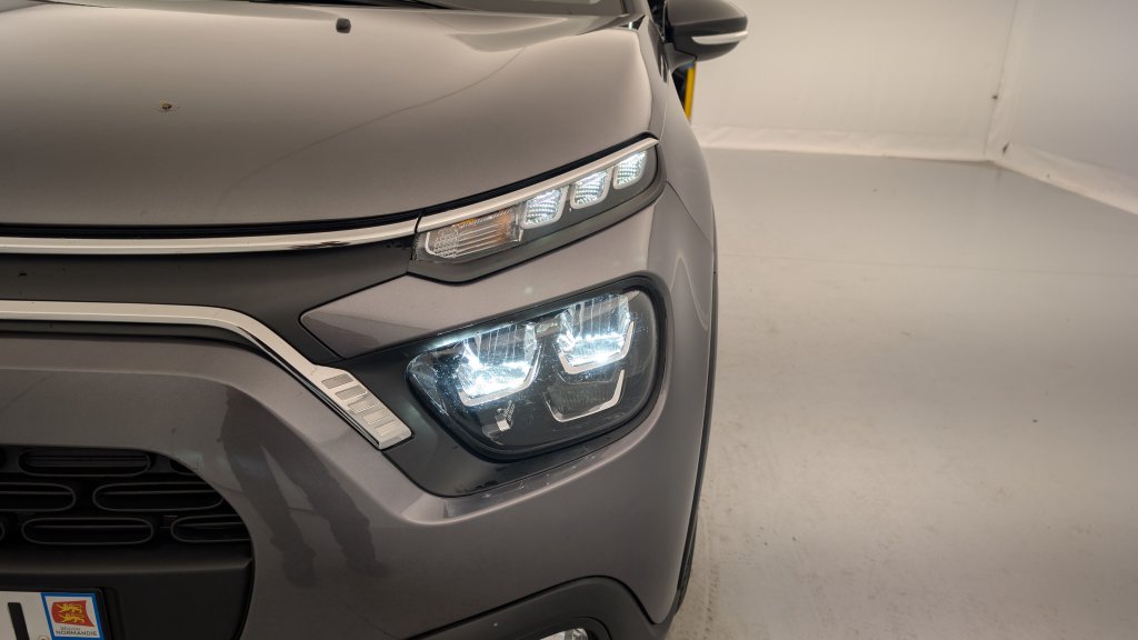 Photo véhicule 1 CITROëN C3 PureTech 110 ch EAT6 Max
