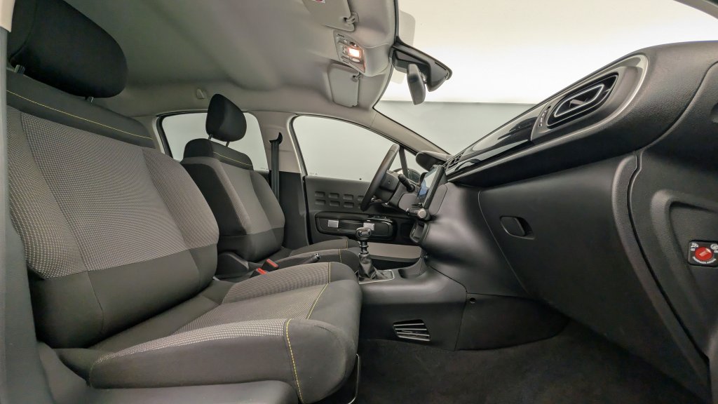 Photo véhicule 1 CITROëN C3 PureTech 110 ch BVM6 Max
