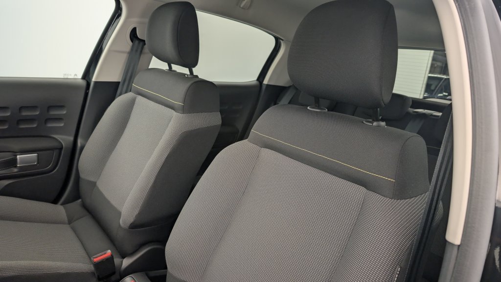 Photo véhicule 1 CITROëN C3 PureTech 110 ch BVM6 Max