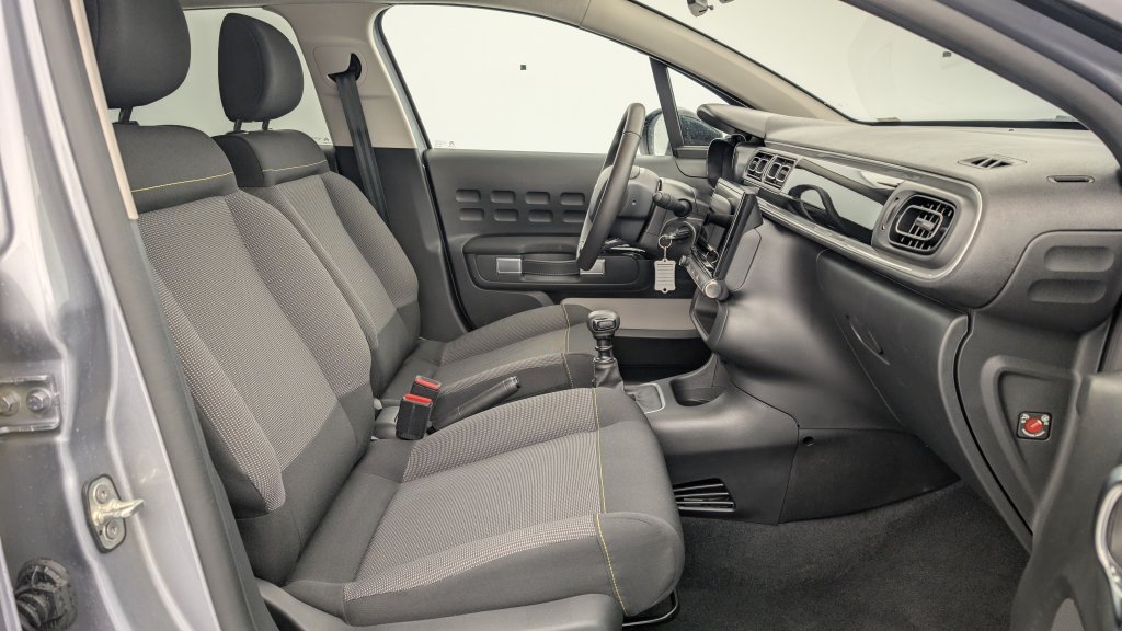 Photo véhicule 1 CITROëN C3 PureTech 110 ch BVM6 Max