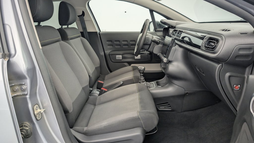 Photo véhicule 1 CITROëN C3 PureTech 110 ch BVM6 Max