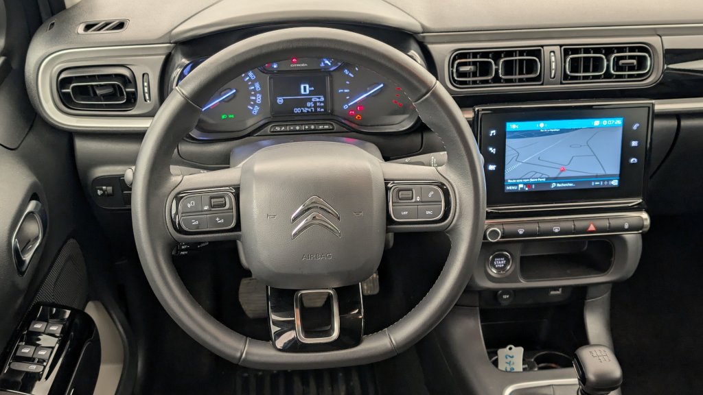 Photo véhicule 1 CITROëN C3 PureTech 110 ch BVM6 Max