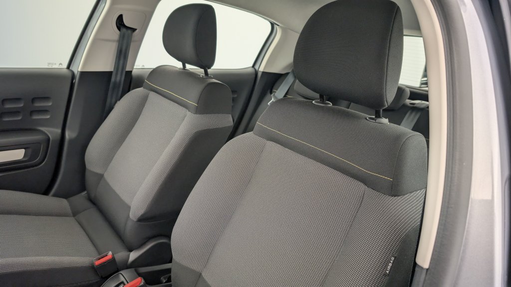 Photo véhicule 1 CITROëN C3 PureTech 110 BVM6 Plus
