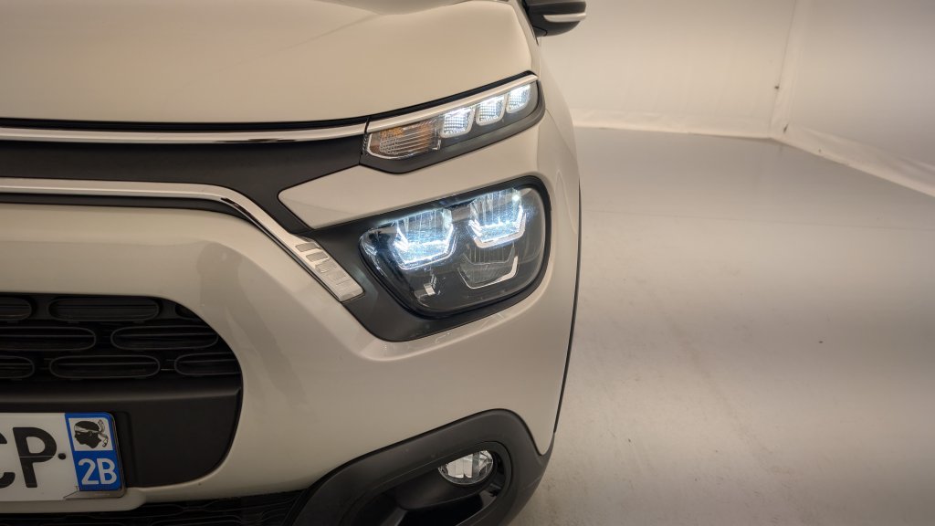 Photo véhicule 1 CITROëN C3 PureTech 110 BVM6 Plus