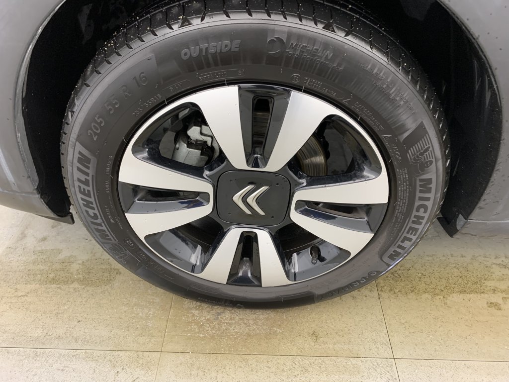 Photo véhicule 1 CITROëN C3 PureTech 110 ch BVM6 Max