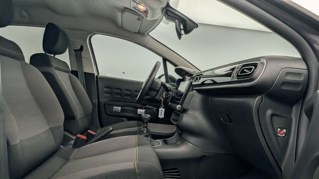 Photo véhicule 1 CITROëN C3 PureTech 110 ch BVM6 Max